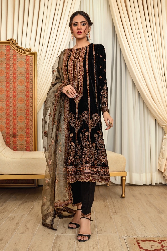 Iznik Sale 2024 Summer Discount Upto 50% Off With Price