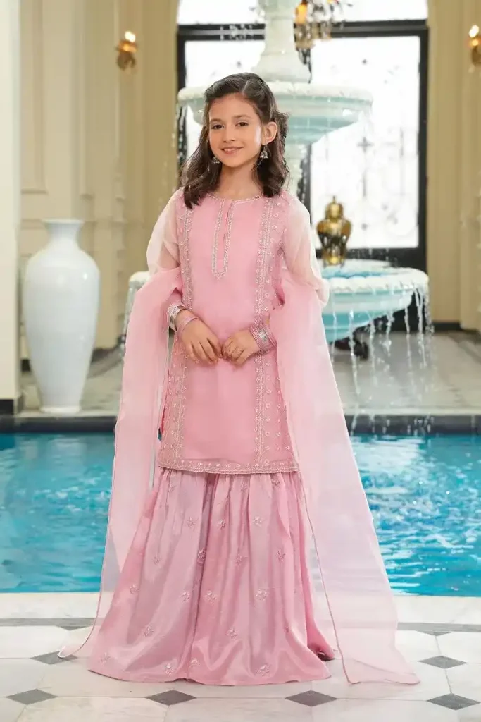 Minnie Minors Summer Holiday Sale